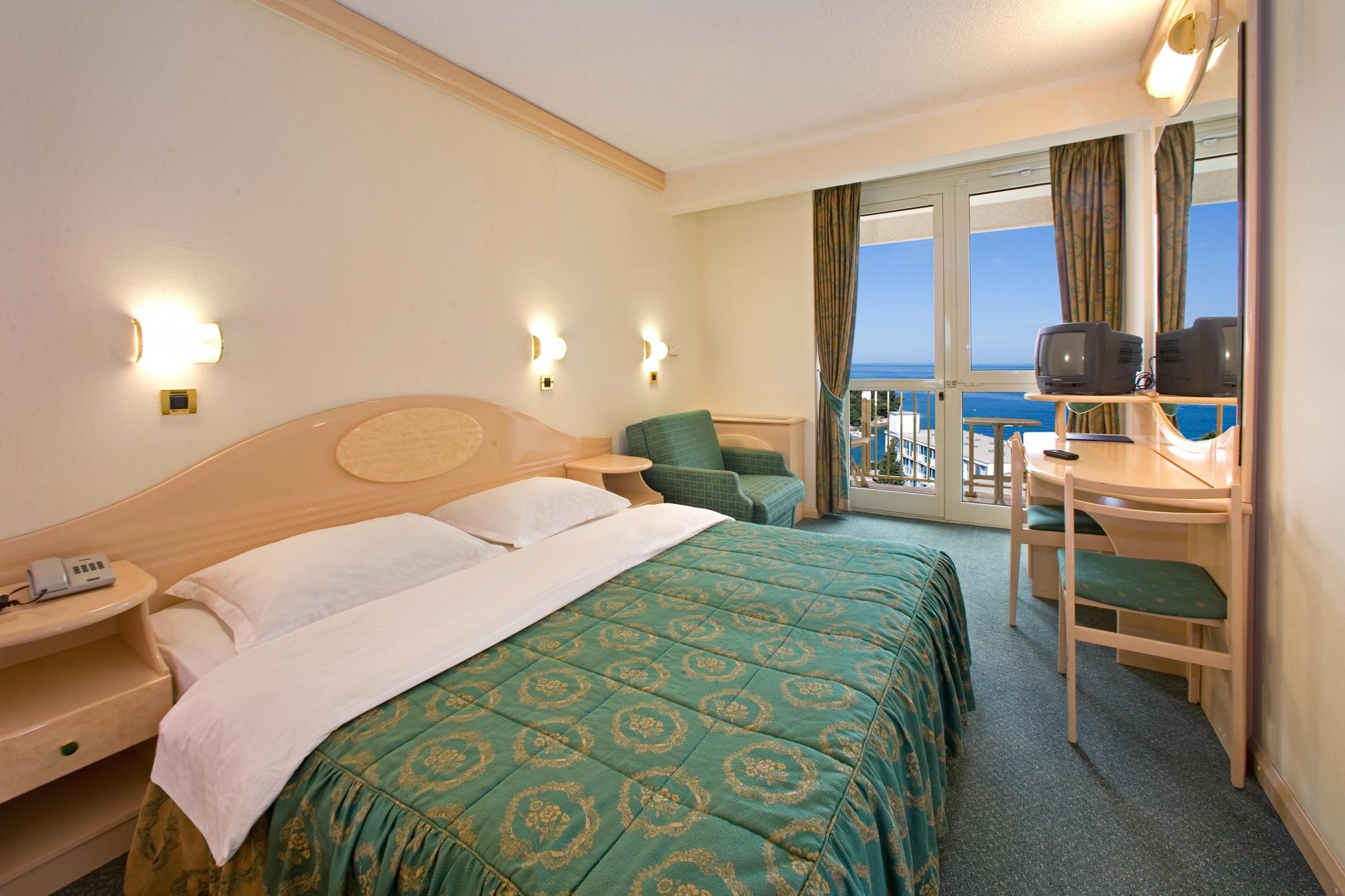 Hotel Istra Plava Laguna โปเรช ภายนอก รูปภาพ