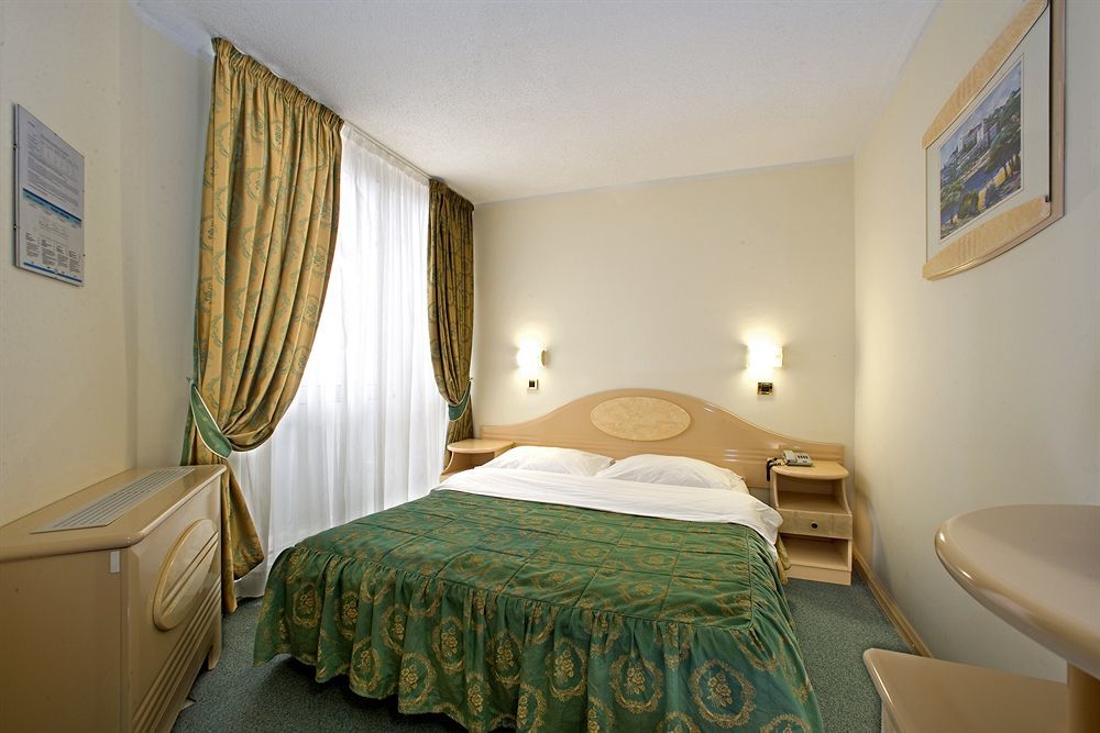 Hotel Istra Plava Laguna โปเรช ภายนอก รูปภาพ