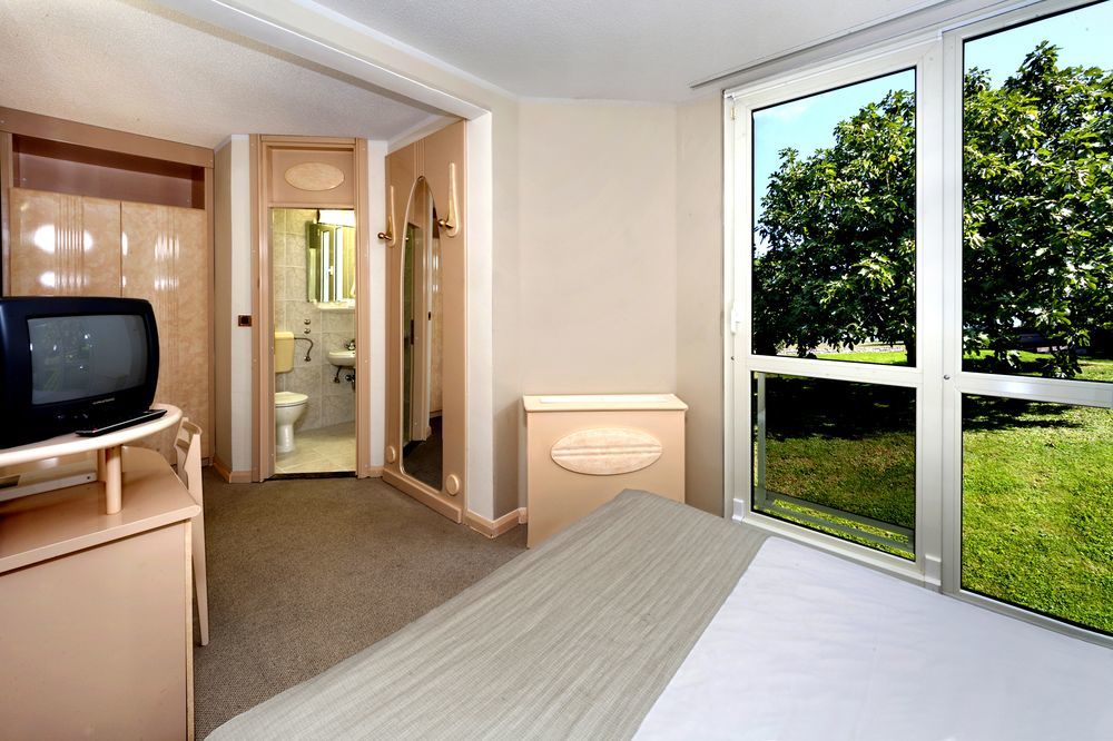 Hotel Istra Plava Laguna โปเรช ภายนอก รูปภาพ